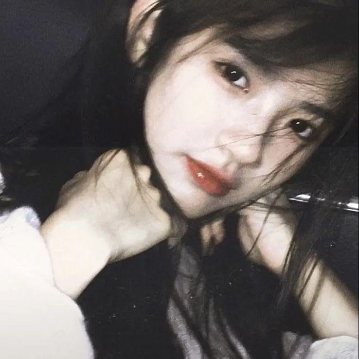 以泥为妆